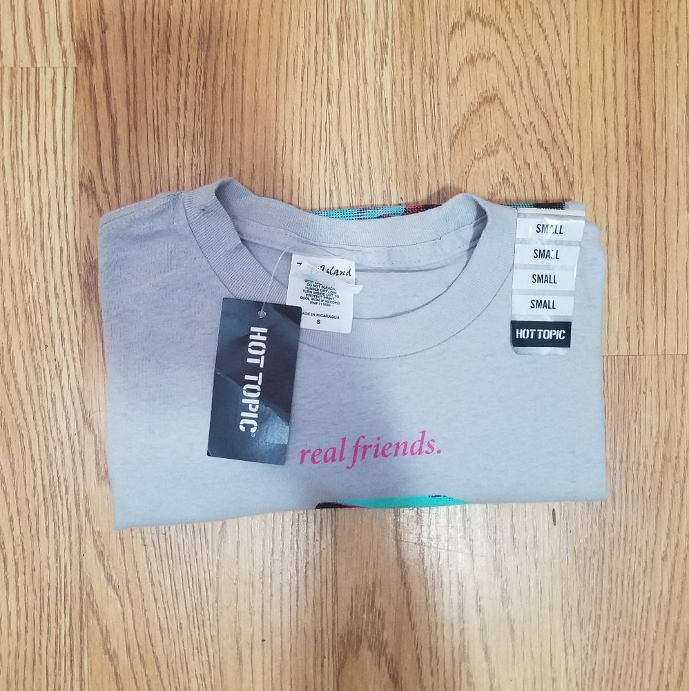 Real Friends Tee - Picture 5 of 5